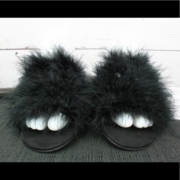 NWT- Bershka feather strap sandals! - Picture 2 of 7